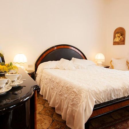 Room Cavour, Nearby Cinqueterre La Spezia Exteriör bild